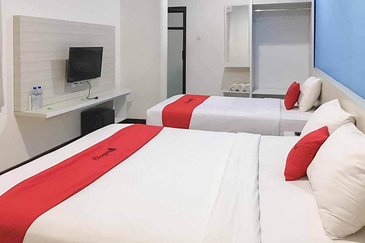 Reddoorz Plus At Panorama Villas Batu Бату Екстер'єр фото